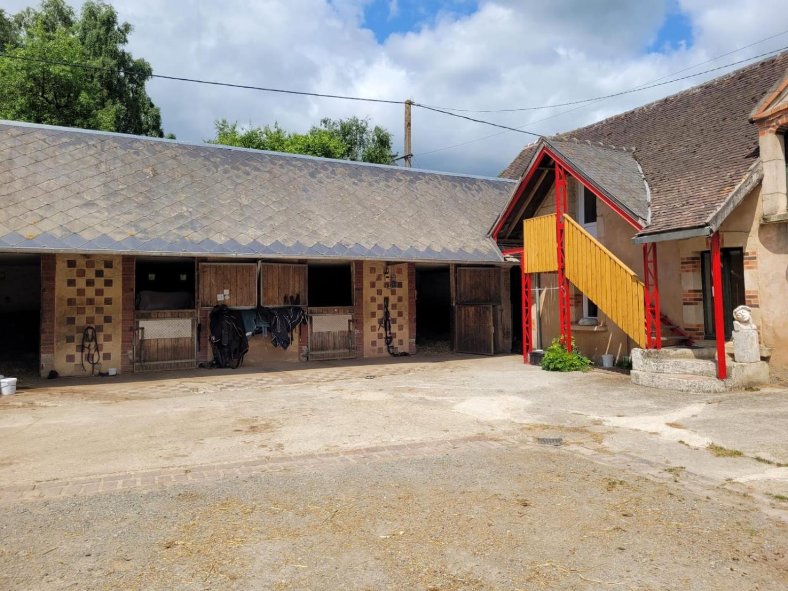 Au Coeur Des Ecuries La Chapelle-Fortin
